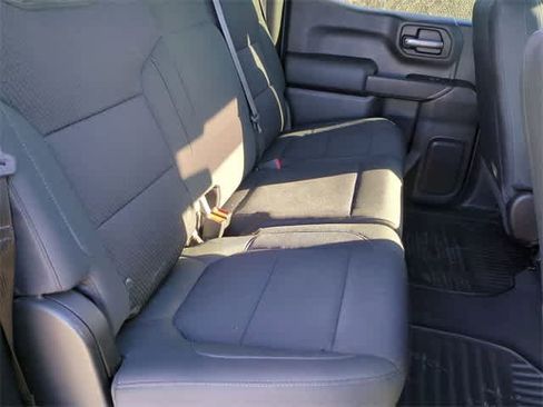 Used 2019 Chevrolet Silverado 1500 Custom w/ Custom Convenience Package image 19