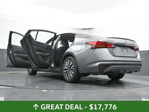 Used 2024 Nissan Altima 2.5 SV image 75