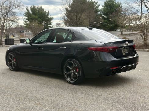 Used 2019 Alfa Romeo Giulia Ti Sport w/ Quick Order Package 22S Sport image 5