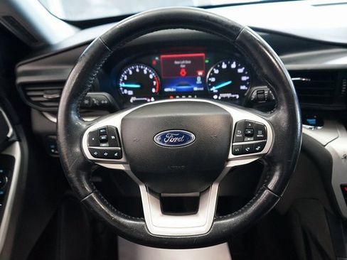 Used 2022 Ford Explorer XLT w/ Class IV Trailer Tow Package image 29