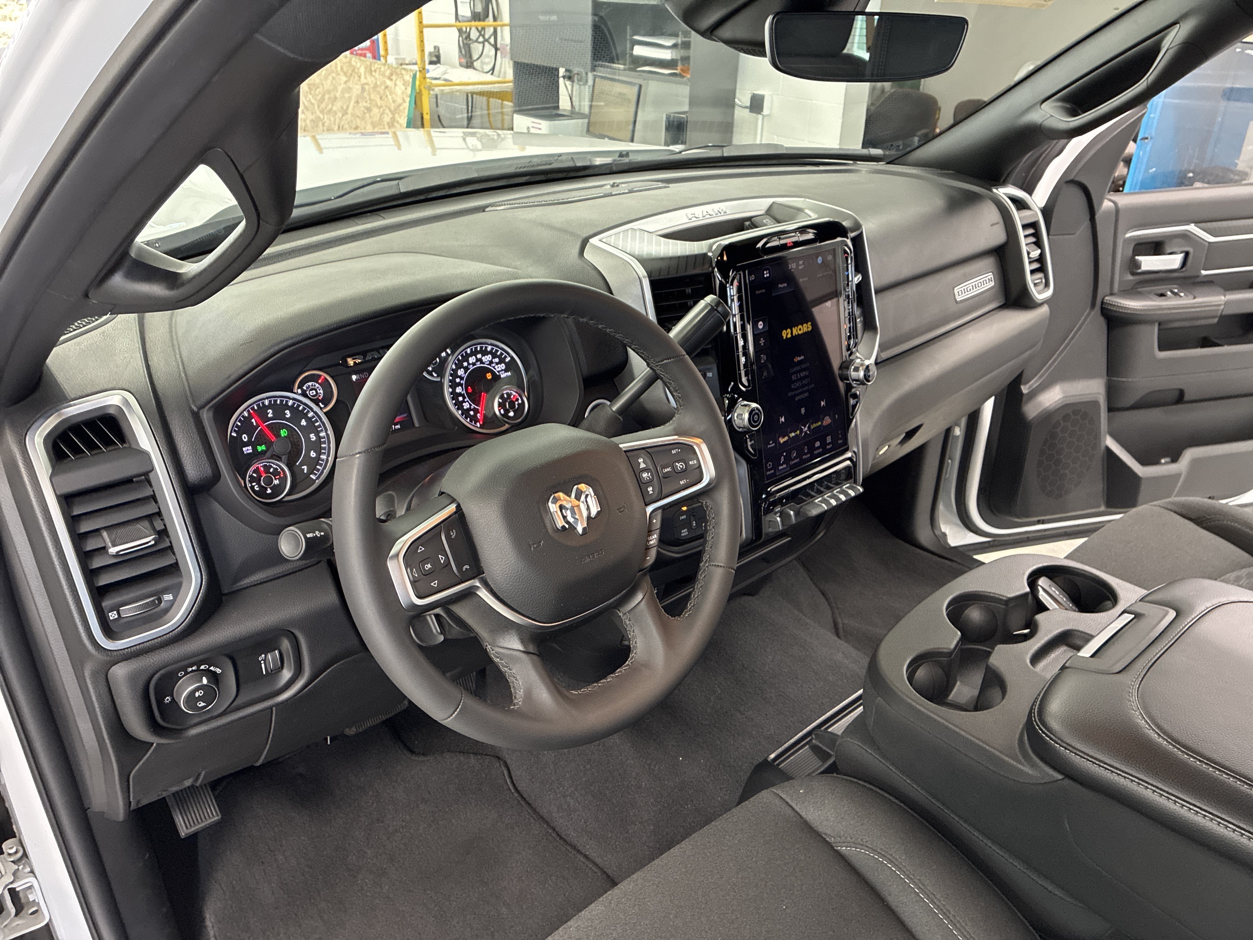 Certified 2025 RAM 2500 Big Horn AWD/4WD image 17