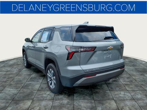 Used 2026 Chevrolet Equinox LT AWD/4WD image 5