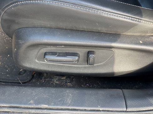 Used 2022 Honda Civic Touring image 18