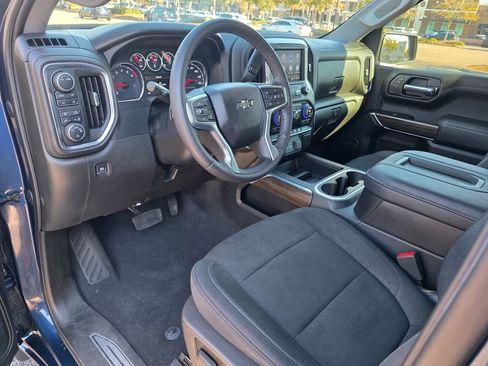 Used 2022 Chevrolet Silverado 1500 RST image 11