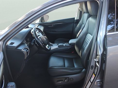 Used 2018 Lexus NX 300 FWD image 13