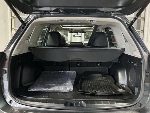 Used 2023 Subaru Forester Touring AWD/4WD image 26