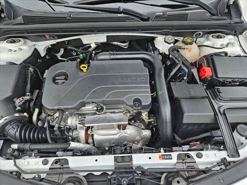 Used 2024 Chevrolet Malibu LT FWD image 24