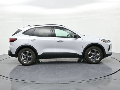 Used 2025 Ford Escape ST-Line AWD/4WD image 5