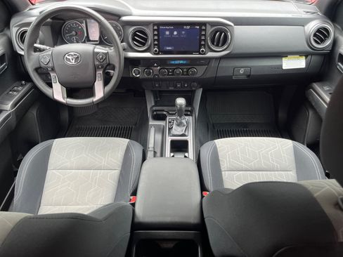 Used 2021 Toyota Tacoma TRD Off-Road AWD/4WD image 22