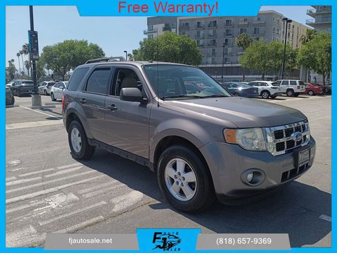 Used 2011 Ford Escape XLT image 1
