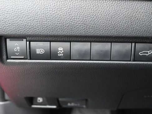 Certified 2024 Toyota Venza Nightshade image 18