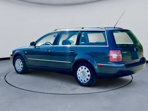 Used 2003 Volkswagen Passat GL FWD image 4