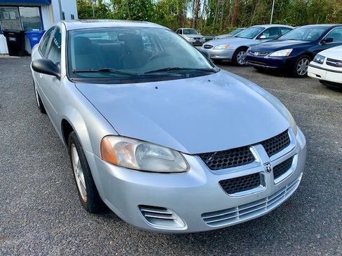 Used 2005 Dodge Stratus SXT w/ Leather Value Pkg image 9