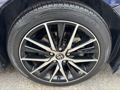Used 2021 Toyota Camry SE FWD image 7