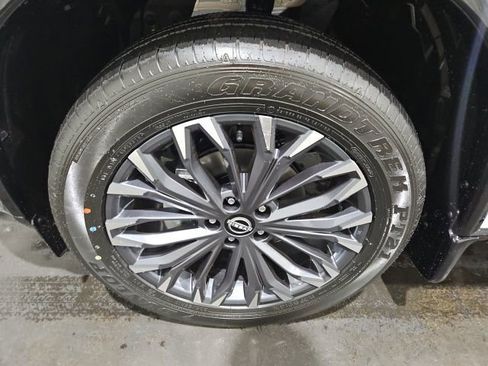 New 2026 Nissan Rogue Platinum AWD/4WD image 8