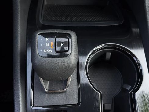 Used 2024 Nissan Rogue SV w/ SV Premium Package AWD/4WD image 37