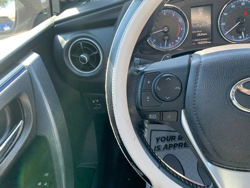 Used 2019 Toyota Corolla SE FWD image 15