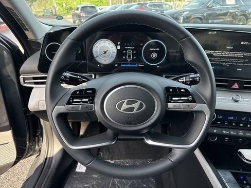 New 2026 Hyundai Elantra Limited FWD image 23