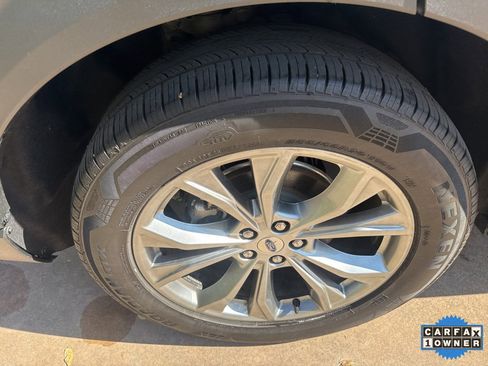 Used 2022 Ford Explorer XLT w/ Equipment Group 202A image 37