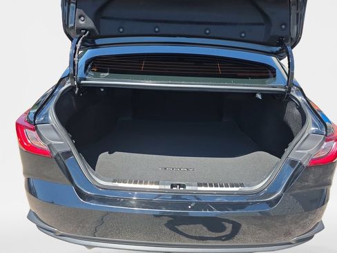 Used 2025 Toyota Camry SE FWD image 22