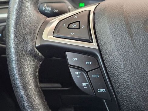 Used 2022 Ford Edge SEL AWD/4WD image 13