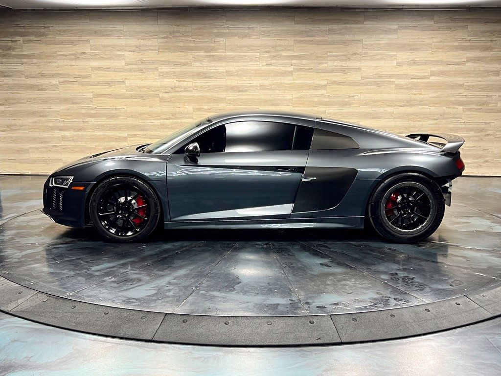 Used 2017 Audi R8 V10 AWD/4WD image 24