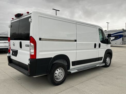 Used 2023 RAM ProMaster 2500 image 3