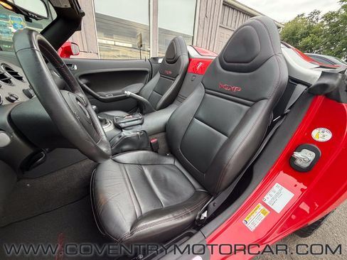 Used 2008 Pontiac Solstice GXP w/ Premium Package RWD image 22