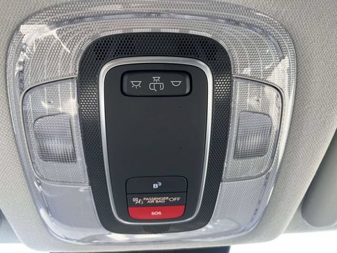 Used 2025 Hyundai Kona SEL AWD/4WD image 25
