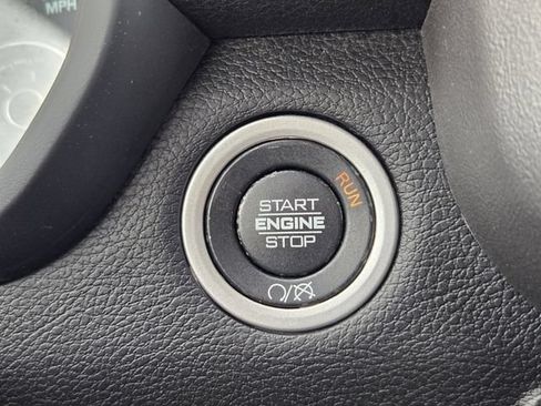 Used 2024 RAM 2500 Big Horn w/ Night Edition AWD/4WD image 27