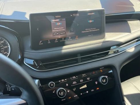 Used 2023 INFINITI QX60 Pure AWD/4WD image 14