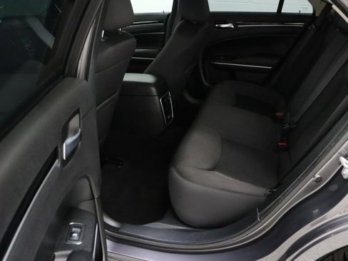 Used 2023 Chrysler 300 Touring w/ Sport Appearance Package RWD image 28