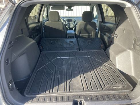 Used 2023 Chevrolet Equinox LT w/ LPO, Floor Liner Package image 10