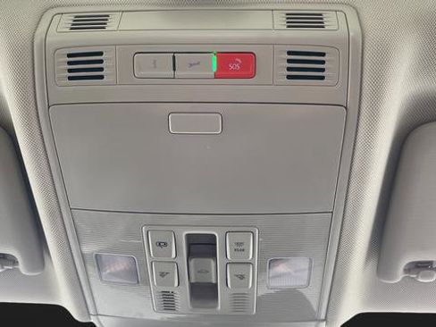 Used 2024 Volkswagen Jetta SEL FWD image 35