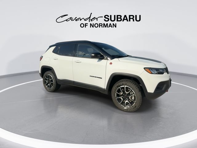 Used 2026 Jeep Compass Trailhawk AWD/4WD image 9