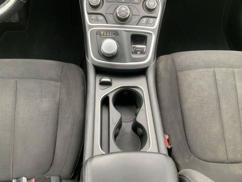 Used 2016 Chrysler 200 Limited w/ Anniversary Edition FWD image 37