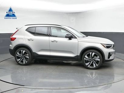 Used 2023 Volvo XC40 B5 Ultimate w/ Protection Package Premier