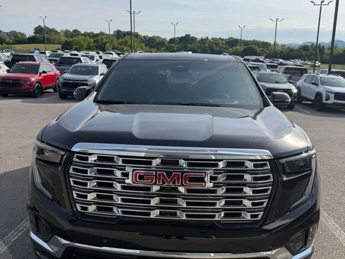 Used 2026 GMC Acadia Denali w/ Super Cruise Package FWD image 2
