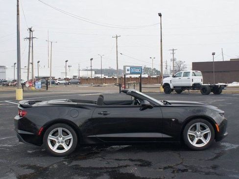 Used 2023 Chevrolet Camaro LT image 29