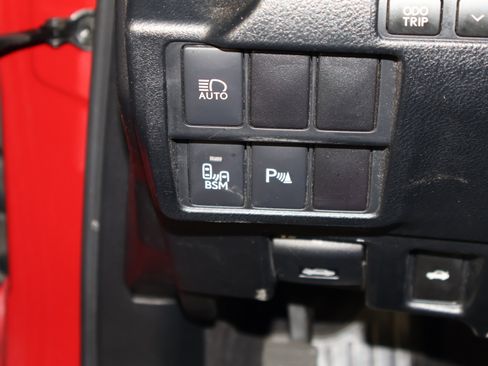 Used 2019 Lexus IS 300 w/ Premium Package image 39