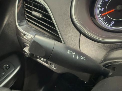 Used 2019 Jeep Cherokee Limited AWD/4WD image 33