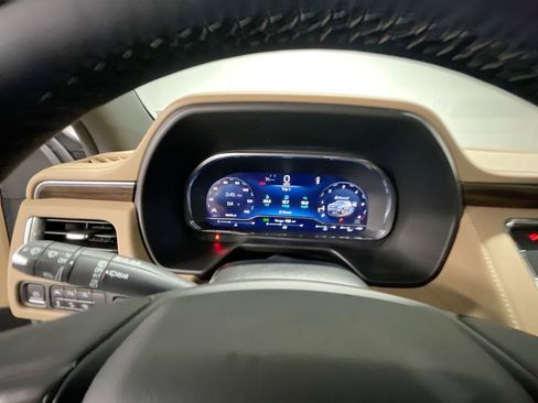 Used 2024 Chevrolet Tahoe Premier image 11