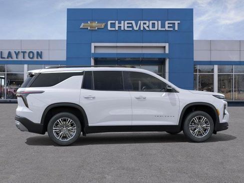 New 2026 Chevrolet Traverse LT w/ Driver Confidence Package image 5
