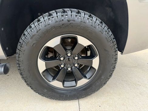 Used 2018 Chevrolet Tahoe LT AWD/4WD image 78