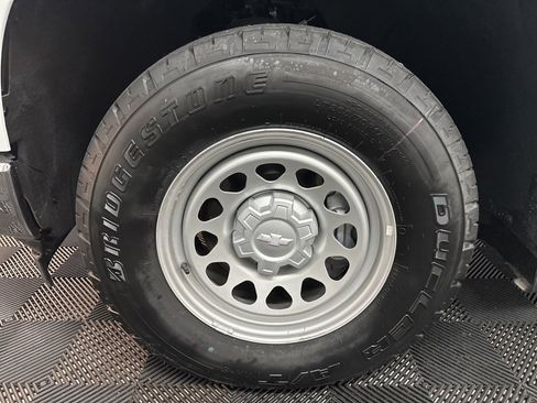 Used 2025 Chevrolet Silverado 1500 W/T w/ WT Value Package image 33