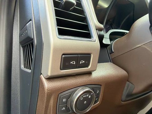 Used 2022 Ford F250 King Ranch w/ King Ranch Ultimate Package AWD/4WD image 14