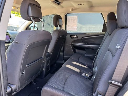 Used 2013 Dodge Journey SE image 13
