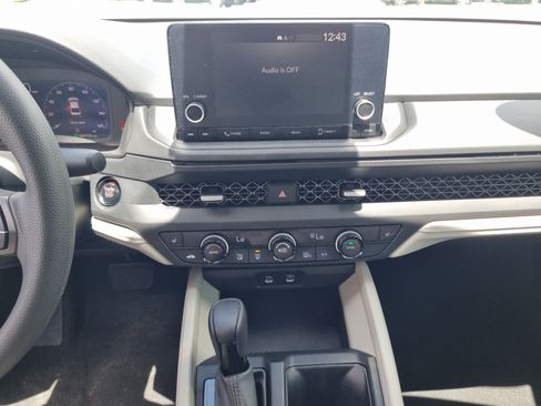 Used 2023 Honda Accord EX image 19