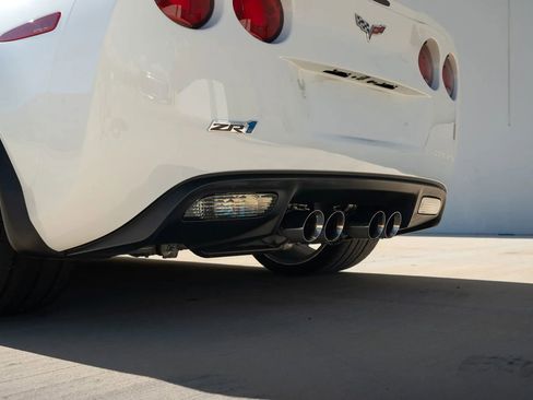 Used 2010 Chevrolet Corvette ZR1 w/ Preferred Equipment Group RWD image 85