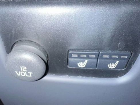 Used 2017 Volvo V60 T5 Platinum w/ Climate Package image 13